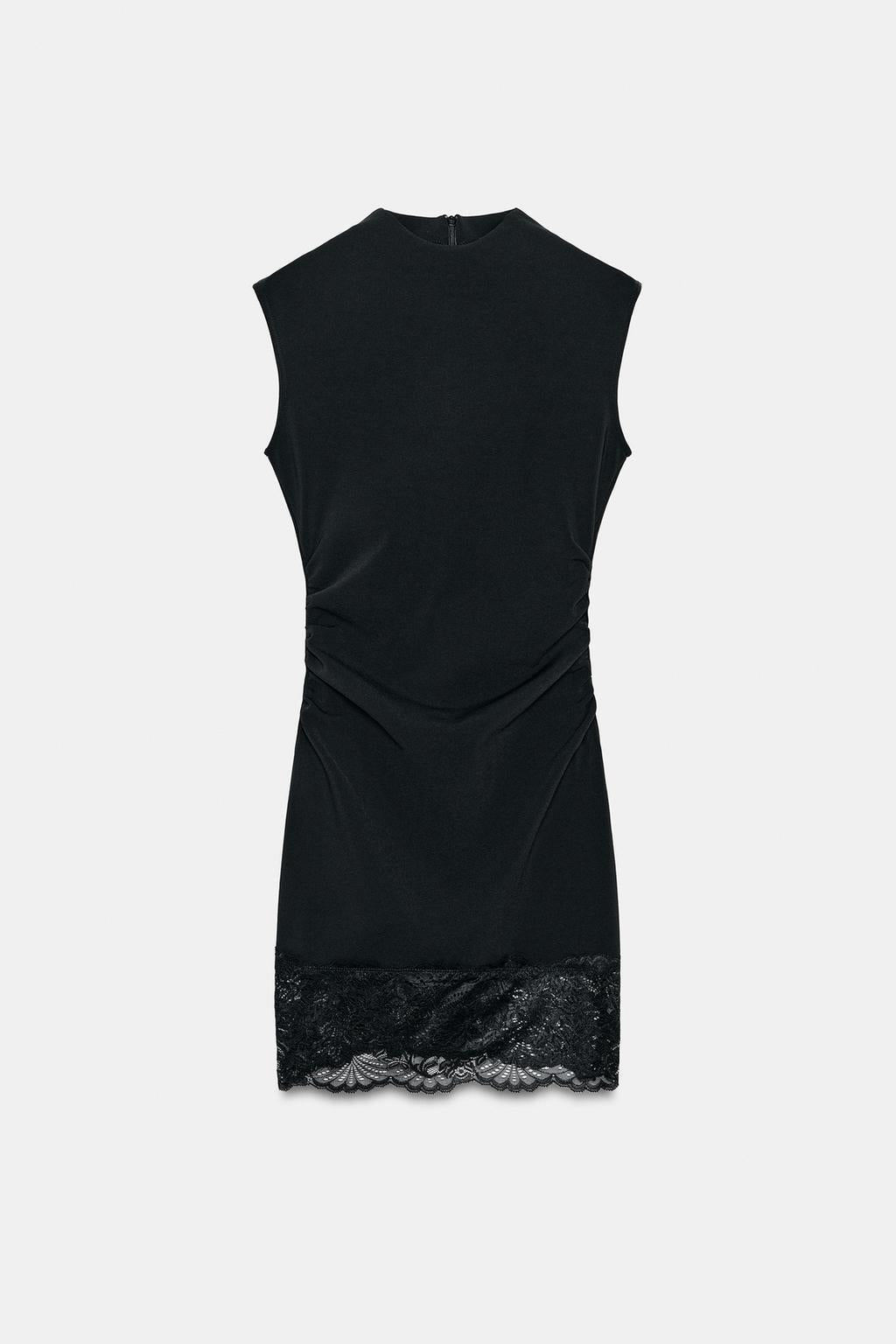 ROBE EN DENTELLE SCULPTANTE