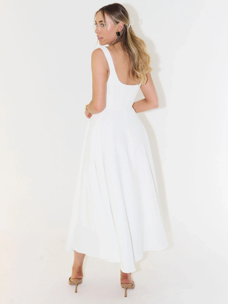 Robe Scarlet Grace