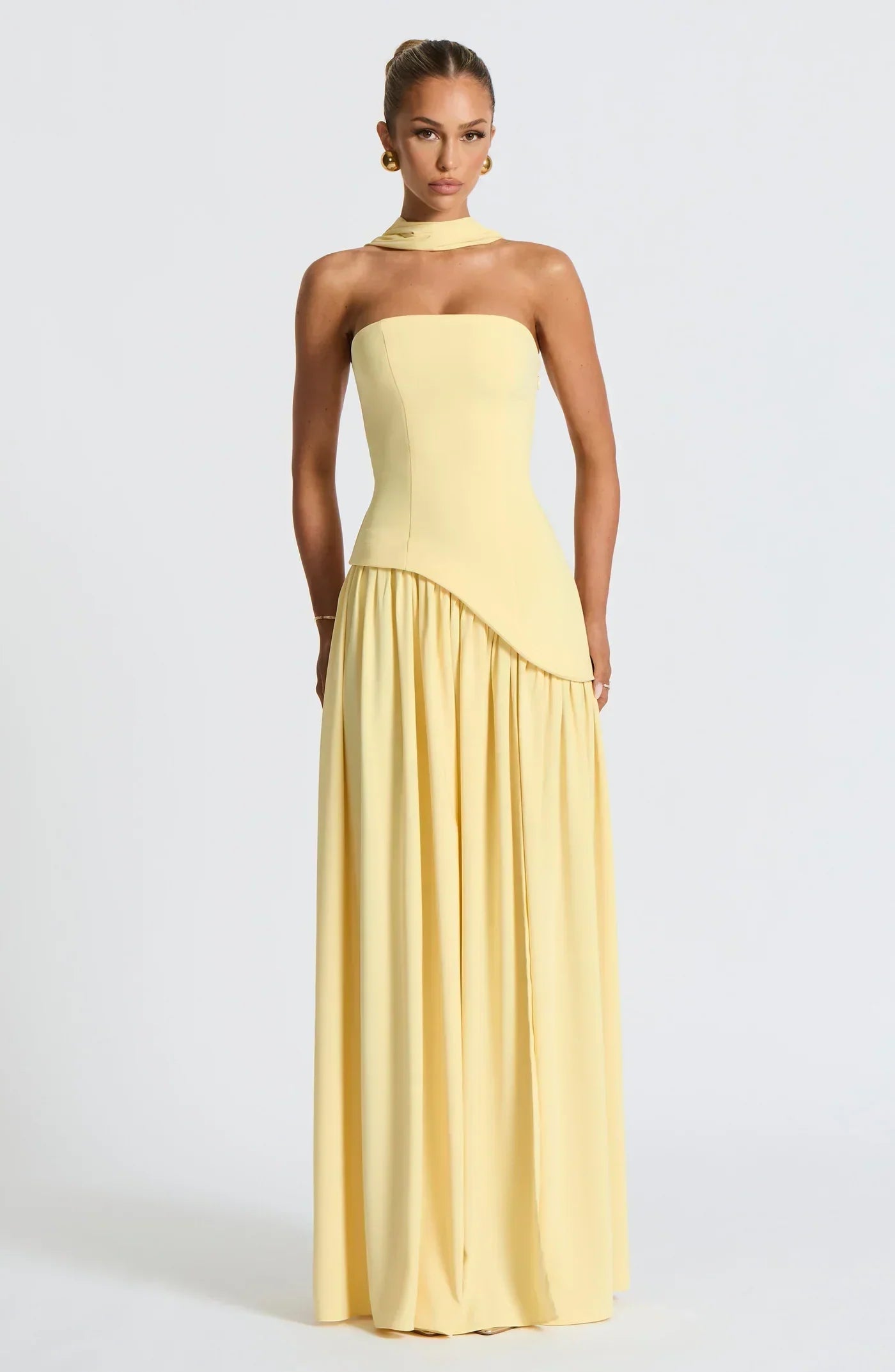 Mia – Robe Sculpturale