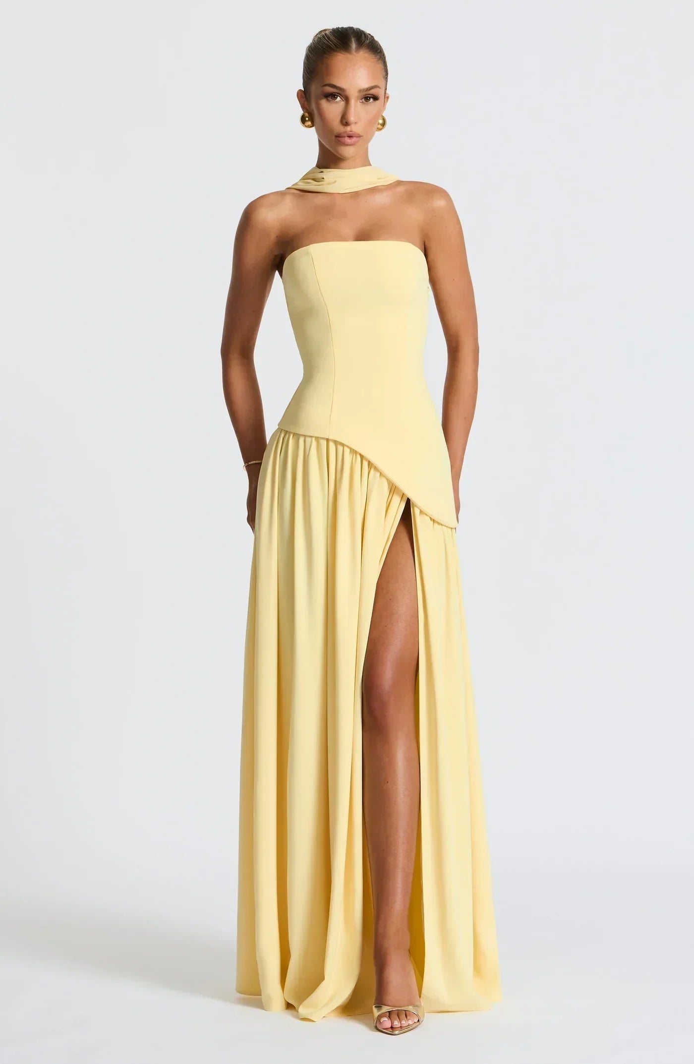 Mia – Robe Sculpturale
